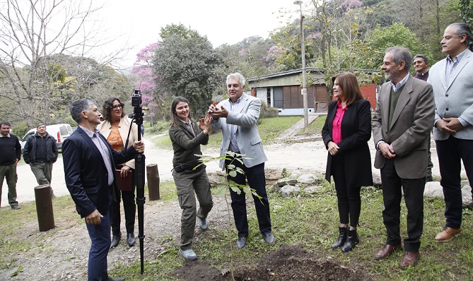 La UNT conmemoró los 50 años del Parque Sierra de San Javier