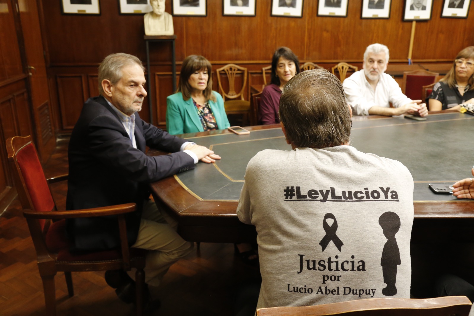 Los Abuelos De Lucio Dupuy Dialogaron Con Autoridades De La Unt Sobre