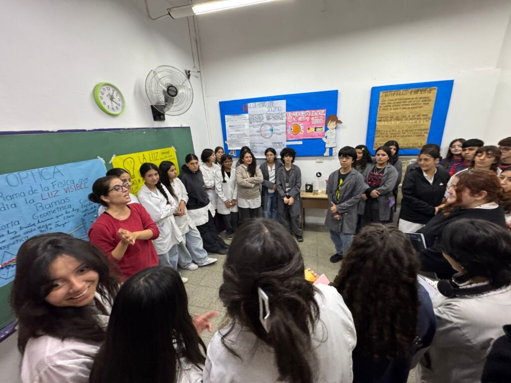 Semana de las Ciencias, escuelas experimentales, educación pública, UNT, intercambio educativo, ciencia y arte, aprendizaje práctico, estudiantes secundarios, inclusión educativa, Conciencia en Acción